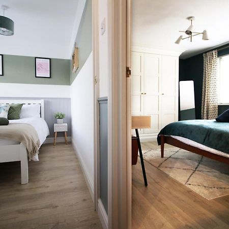 Stylish Home In Bath With Driveway Parking, 10Min From City Eksteriør billede