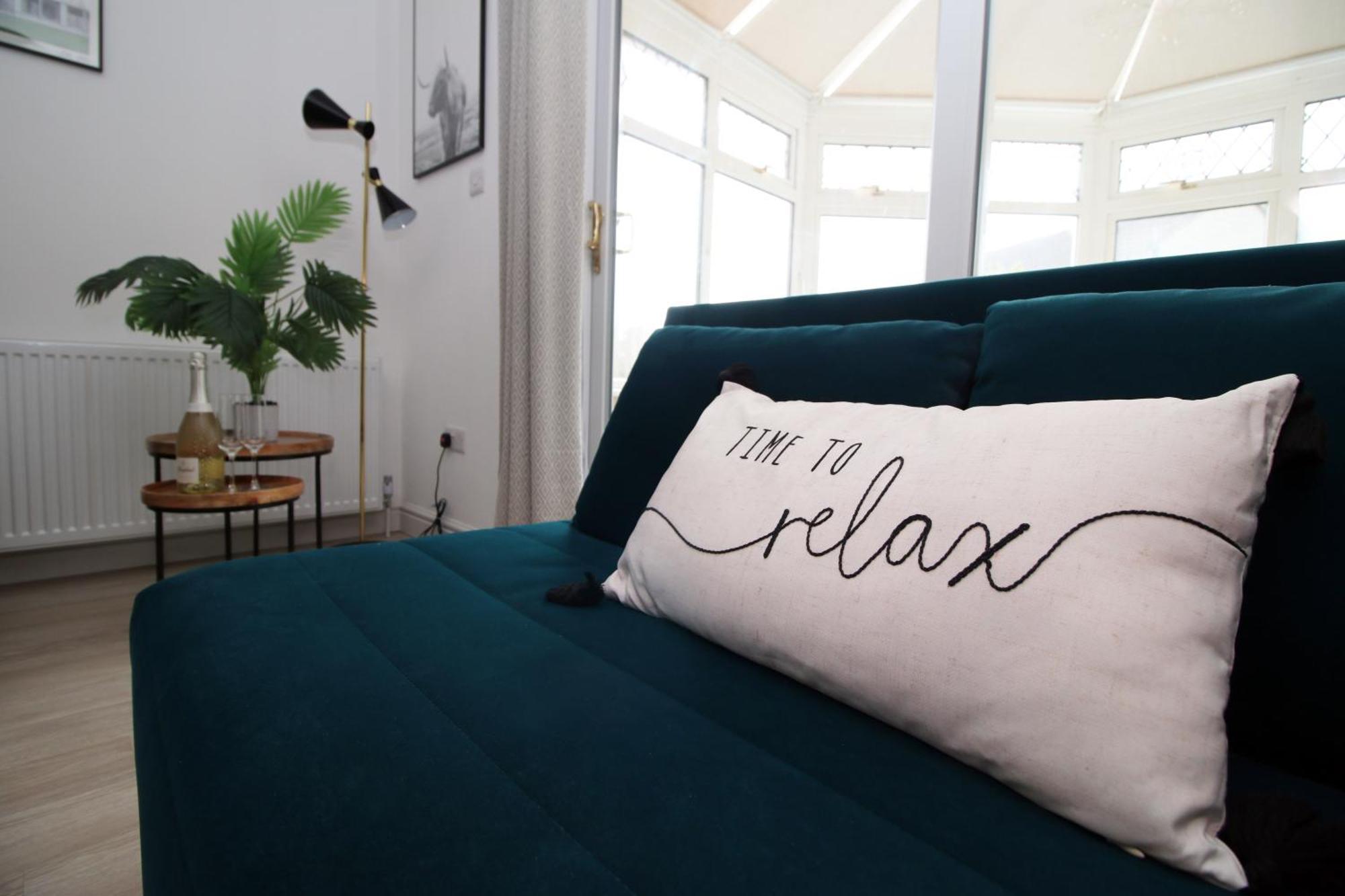Stylish Home In Bath With Driveway Parking, 10Min From City Eksteriør billede