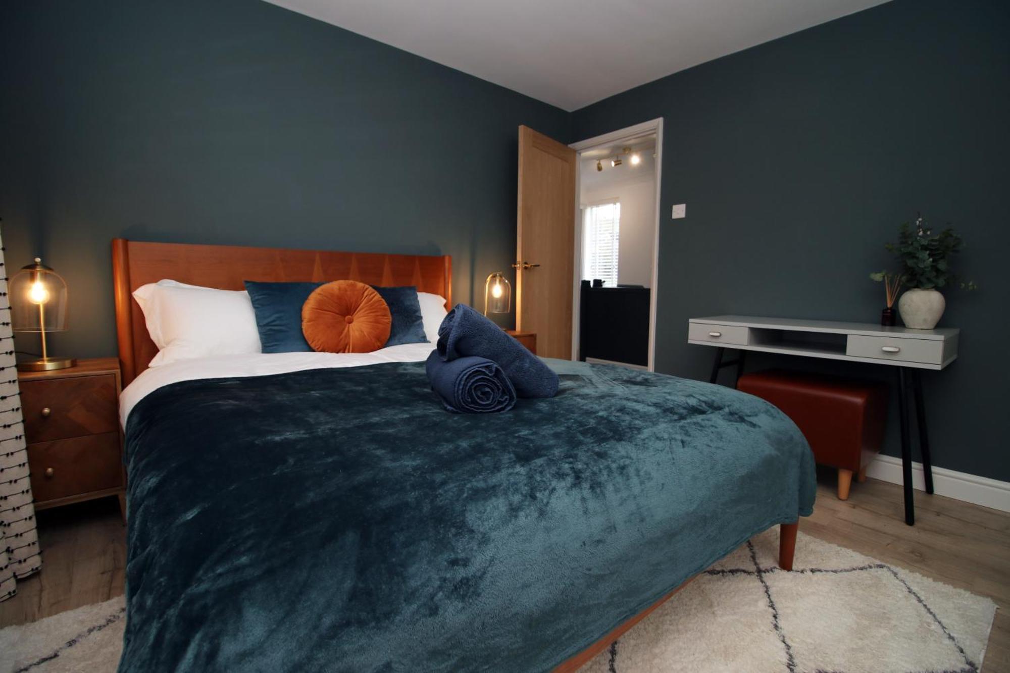 Stylish Home In Bath With Driveway Parking, 10Min From City Eksteriør billede